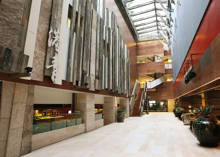 Salisbury - Ymca Of Hong KongAirport Hotel